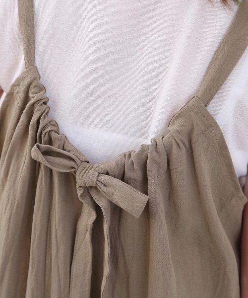 Doux Belle（ドゥーベル）の「ギャザーロングサロペットスカート（ジャンパースカート・レディース・ダークグレー/パープル/ライトグレー/ブラック/キャメル・FREE）」の17枚目の写真