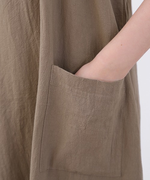 Doux Belle（ドゥーベル）の「ギャザーロングサロペットスカート（ジャンパースカート・レディース・ダークグレー/パープル/ライトグレー/ブラック/キャメル・FREE）」の14枚目の写真