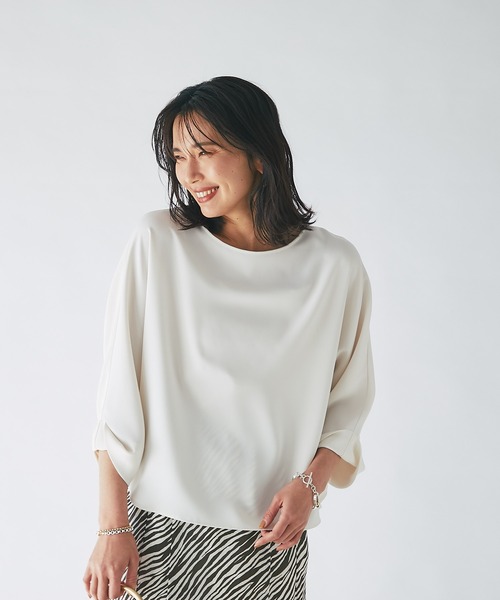 RIVE DROITE(リヴドロワ)の「ドルマンターンバックブラウス(シャツ/ブラウス・レディース・オフホワイト/ベージュ/グリーン・FREE)」の11枚目の写真