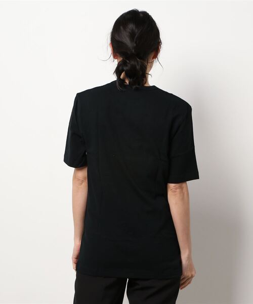 Champion（チャンピオン）の「【W】【it】【UT15】【CHAMPION】HERITAGE POCKET TEE（Tシャツ/カットソー・レディース・ホワイト/ブラック・SMALL/MEDIUM）」の4枚目の写真
