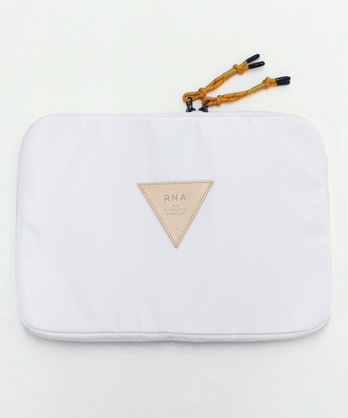 RNA（アールエヌエー）の「E4844 Ｗ　ＺＩＰスリーブケース（クラッチバッグ・レディース・ホワイト/ブラック/グリーン・FREE）」の15枚目の写真