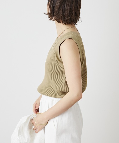 Omekashi（オメカシ）の「リブニットタンクトップ（タンクトップ・レディース・ブラック/ベージュ/オフホワイト・FREE）」の8枚目の写真