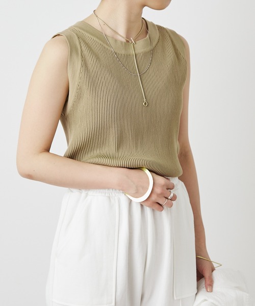 Omekashi（オメカシ）の「リブニットタンクトップ（タンクトップ・レディース・ブラック/ベージュ/オフホワイト・FREE）」の14枚目の写真