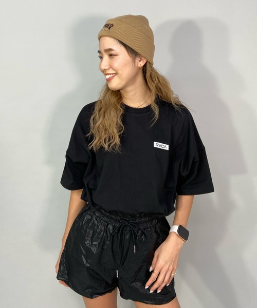 RVCA（ルーカ）の「RVCA/ルーカ  ビッグシルエット  バックプリントロゴTシャツ   BC043-236（Tシャツ/カットソー・レディース・ホワイト/ブラウン/ブラック/ブルー・L/M/S）」の17枚目の写真
