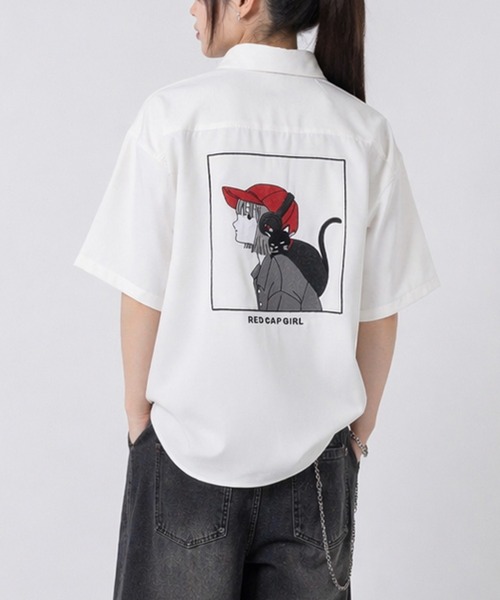 Red Cap Girl(レッドキャプガール)の「【a-r】〔RedCapGirl/レッドキャップガール〕ルーズサイズバック刺繍半袖シャツ イージーケア/接触冷感/ストレッチ(シャツ/ブラウス・メンズ・ホワイト/ブラック/ブルー/グリーン/ブルー系その他/グリーン系その他/ホワイト系その他/ブラック系その他/ブラック系その他2/ホワイト系その他3/ホワイト系その他2/グリーン系その他3/グリーン系その他2/ブルー系その他2/ブラック系その他3/グレイッシュベージュ/ライトグレー/ホワイト系1/ブルー系1/ブラック系1・MEDIUM/LARGE/X-LARGE)」の1枚目の写真