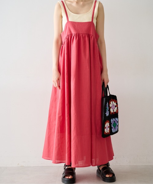 FREE'S MART（フリーズマート）の「◆ギャザーフレアキャミワンピース（ワンピース・レディース・ブラック/ベージュ/レッド・SMALL/MEDIUM）」の20枚目の写真