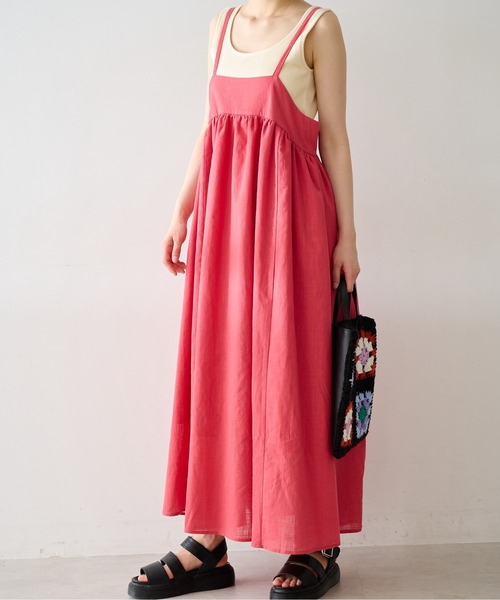 FREE'S MART（フリーズマート）の「◆ギャザーフレアキャミワンピース（ワンピース・レディース・ブラック/ベージュ/レッド・SMALL/MEDIUM）」の21枚目の写真