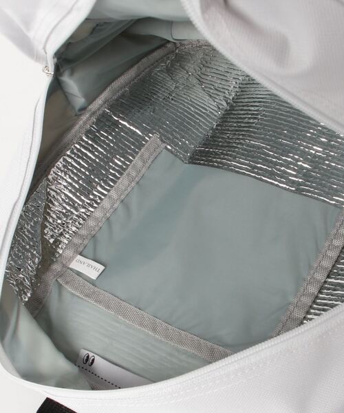 MOMENTUM（モメンタム）の「エマージェンシーカー　リュック（バックパック/リュック・キッズ・ホワイト/ブラック/レッド・ONE SIZE）」の6枚目の写真