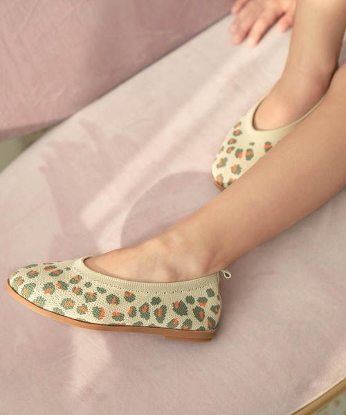 Rora（ローラ）の「ドド フラットシューズ(2color)（スリッポン・キッズ・ベージュ系その他/ブラック×パープル・22cm/23cm/17cm/18cm/19cm/20cm/21cm）」の3枚目の写真