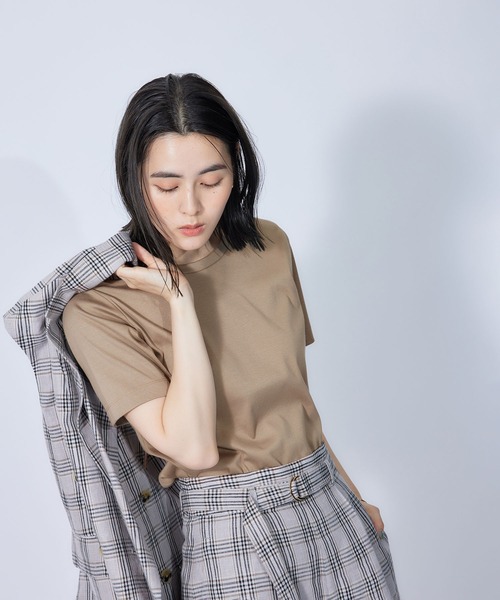 ROPE'(ロペ)の「【2枚セット】パックTシャツ(Tシャツ/カットソー・レディース・ホワイト/ブラック/ベージュ・38)」の4枚目の写真