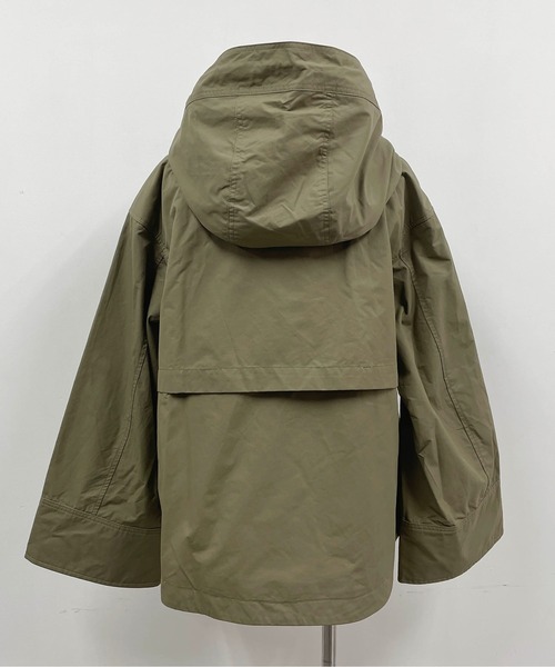 LUGIVA（ルギヴァ）の「グログランフード付きジャケット（マウンテンパーカー・レディース・ブラック/カーキ/ブラウン・M）」の21枚目の写真