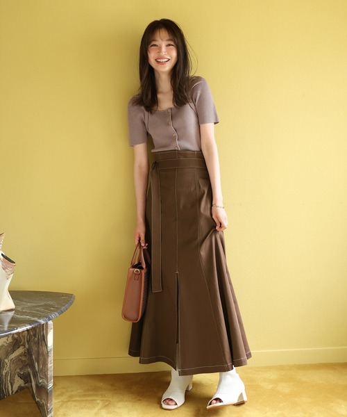 one after another NICE CLAUP（ワンアフターアナザーナイスクラップ）の「S,Mサイズあり　フロントスリットステッチスカート（スカート・レディース・ブラック/ブラウン/レッド/アイボリー・SMALL/MEDIUM）」の8枚目の写真