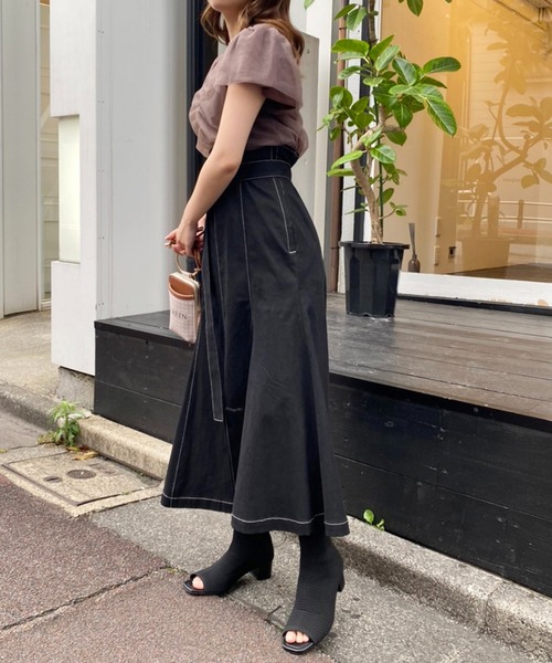 one after another NICE CLAUP（ワンアフターアナザーナイスクラップ）の「S,Mサイズあり　フロントスリットステッチスカート（スカート・レディース・ブラック/ブラウン/レッド/アイボリー・SMALL/MEDIUM）」の21枚目の写真