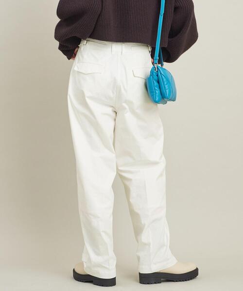 BEAUTY&YOUTH UNITED ARROWS（ビューティーアンドユースユナイテッドアローズ）の「【WEB限定】コットンポプリン ミリタリーワイドパンツ -2WAY/ウォッシャブル-（その他パンツ・レディース・ネイビー/オフホワイト/オリーブ・S/M）」の16枚目の写真
