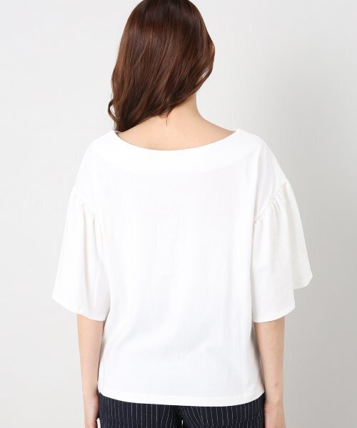 B.C STOCK（ベーセーストック）の「2WAY 綿袖フレアカットブラウス（Tシャツ/カットソー・レディース・ホワイト/サックスブルー・FREE）」の12枚目の写真