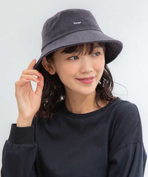 Honeys（ハニーズ）の「コーデュロイバケット（ハット・レディース・ブラック/ベージュ/ブルー/アイボリー/ダークグレー・FREE）」の4枚目の写真