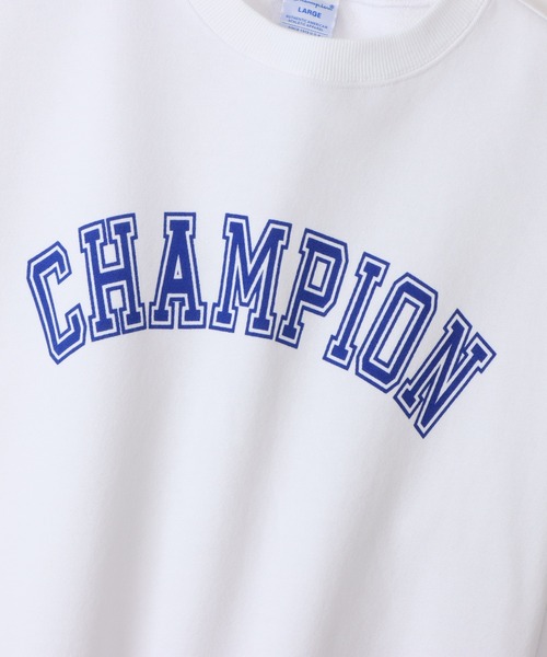 Champion(チャンピオン)の「【Champion/チャンピオン】メンズ ベーシック クルーネックスウェットシャツ(スウェット・メンズ・ブラック/ネイビー/グレー/ホワイト/レッド系その他・SMALL/MEDIUM/LARGE/X-LARGE)」の6枚目の写真