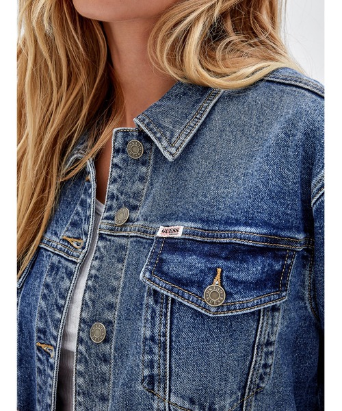 Guess（ゲス）の「GUESS Originals Oversized Denim Jacket（デニムジャケット・レディース・インディゴブルー・MEDIUM/X-SMALL/SMALL）」の4枚目の写真