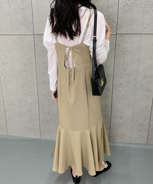 ECLIN(エクラン)の「スリットマーメイドキャミワンピース(ワンピース・レディース・チャコールグレー/ブルーグレー/カーキ/ベージュ・S/M)」の11枚目の写真