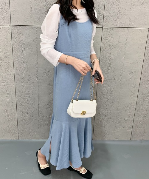 ECLIN(エクラン)の「スリットマーメイドキャミワンピース(ワンピース・レディース・チャコールグレー/ブルーグレー/カーキ/ベージュ・S/M)」の9枚目の写真