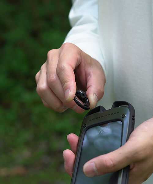 bpr BEAMS（ビーピーアール ビームス ）の「ROOT CO. / GRAVITY Shock Resist Case +Hold. iPhone14Pro ケース（スマホケース/カバー・メンズ・ライトブラウン/ブラック/オリーブ・ONE SIZE）」の4枚目の写真