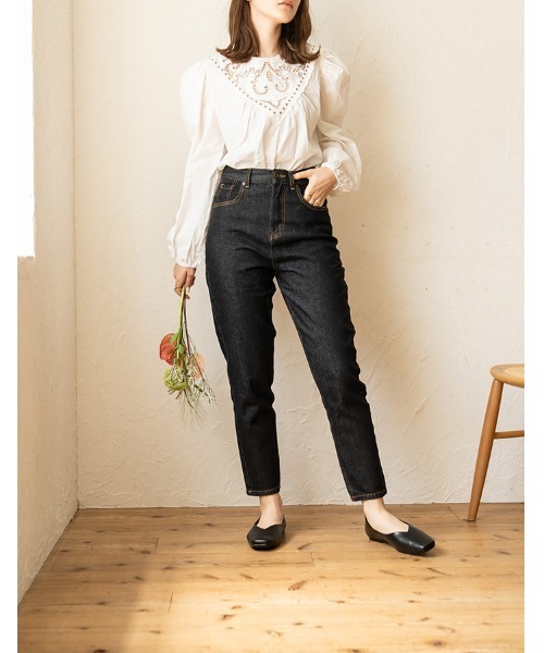 chocomee（チョコミー）の「taperd denim pants/テーパードデニムパンツ（デニムパンツ・レディース・ブラック/アイボリー/ブルー・FREE）」の14枚目の写真