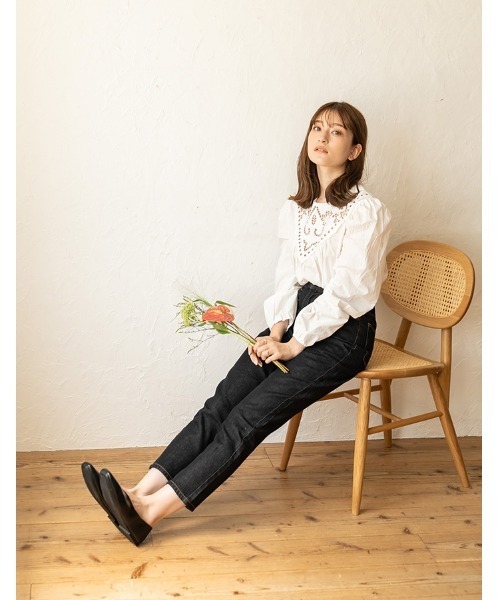 chocomee（チョコミー）の「taperd denim pants/テーパードデニムパンツ（デニムパンツ・レディース・ブラック/アイボリー/ブルー・FREE）」の18枚目の写真