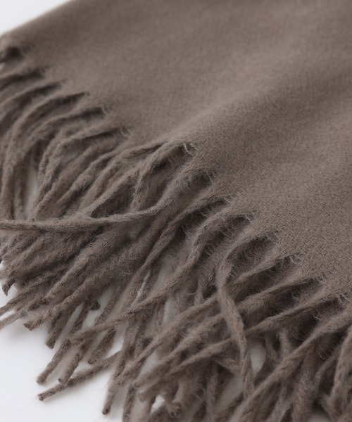 COLONY 2139(コロニートゥーワンスリーナイン)の「リサイクルポリストール(ストール/ショール・レディース・グレー/ベージュ/ブラック・FREE)」の8枚目の写真