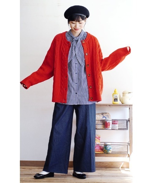 MIMIMEMETE(ミミメメット)の「ケーブル編み ニットカーディガン(カーディガン/ボレロ・レディース・レッド/ライトブルー/パープル/オフホワイト・フリー)」の12枚目の写真