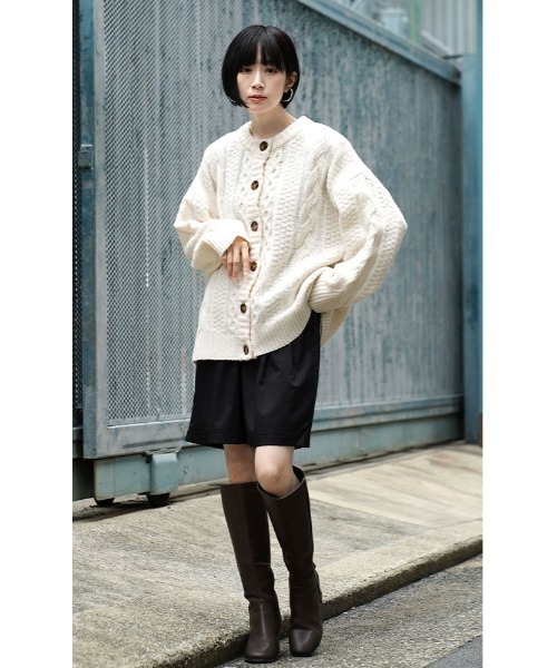 MIMIMEMETE(ミミメメット)の「ケーブル編み ニットカーディガン(カーディガン/ボレロ・レディース・レッド/ライトブルー/パープル/オフホワイト・フリー)」の13枚目の写真