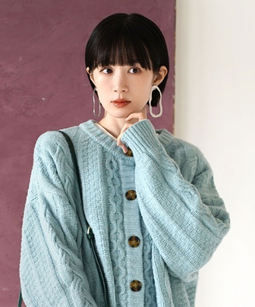 MIMIMEMETE(ミミメメット)の「ケーブル編み ニットカーディガン(カーディガン/ボレロ・レディース・レッド/ライトブルー/パープル/オフホワイト・フリー)」の22枚目の写真