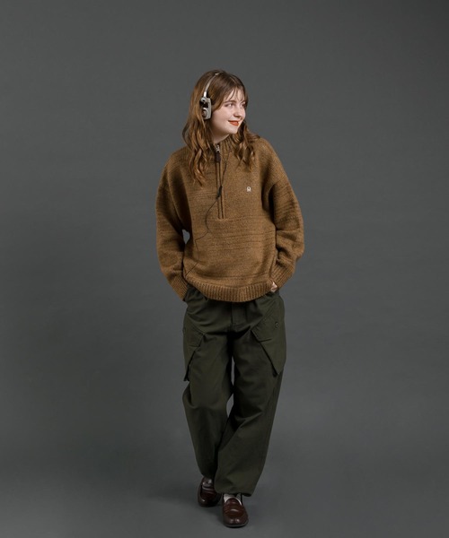 MUHET（ミュエータ）の「ハーフジップニット（ニット/セーター・レディース・ダークブルー/ブラウン/グレー・X-LARGE/MEDIUM）」の4枚目の写真
