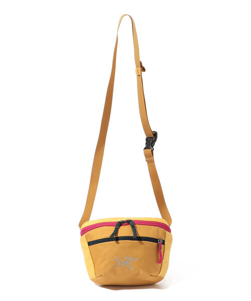 TOMORROWLAND （トゥモローランド）の「ARC'TERYX MANTIS 1 ウエストバッグ（ボディバッグ/ウエストポーチ・メンズ・イエロー系その他2/ブラック/ピンク系その他/グレー系その他2・FREE）」の4枚目の写真