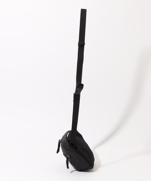 TOMORROWLAND （トゥモローランド）の「ARC'TERYX MANTIS 1 ウエストバッグ（ボディバッグ/ウエストポーチ・メンズ・イエロー系その他2/ブラック/ピンク系その他/グレー系その他2・FREE）」の5枚目の写真