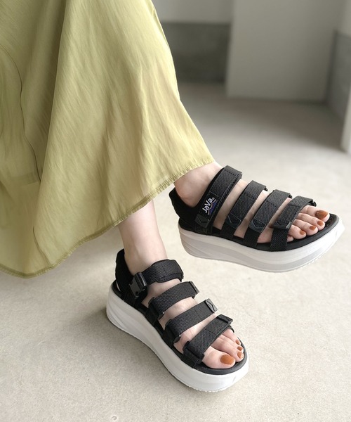 Java（ジャバ）の「《JaVa ジャバコラボ》ラフにお洒落見え。RETROハイソールサンダル（サンダル・レディース・ブラック×ホワイト/ホワイト/ブラック・22.5cm/23.5cm/24.5cm/25.5cm）」の7枚目の写真