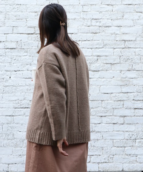Brownie(ブラウニー)の「Brownie サイドリブスリットハイネックプルオーバー(ニット/セーター・レディース・レッド/キャメル/オフホワイト/チャコールグレー・FREE)」の10枚目の写真