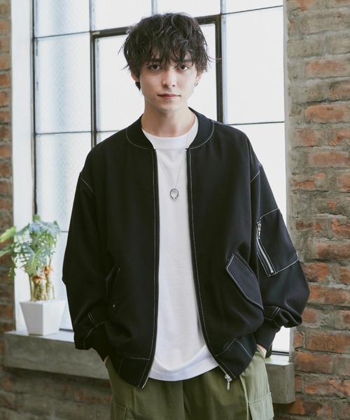 Alpinus(アルピナス)の「Loose Silhouette Stitch MA-1 Blouson / ルーズシルエット ステッチMA-1ブルゾン(MA-1・メンズ・アイボリー/ブラック・SMALL/MEDIUM)」の1枚目の写真