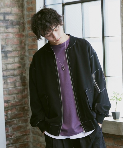 Alpinus(アルピナス)の「Loose Silhouette Stitch MA-1 Blouson / ルーズシルエット ステッチMA-1ブルゾン(MA-1・メンズ・アイボリー/ブラック・SMALL/MEDIUM)」の6枚目の写真