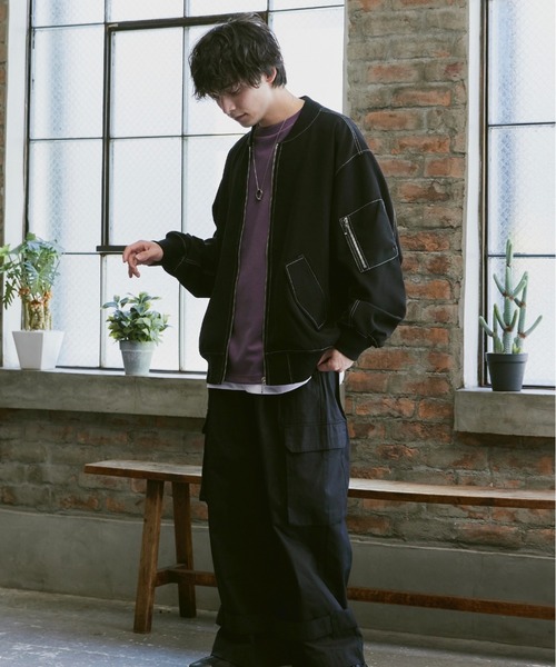 Alpinus(アルピナス)の「Loose Silhouette Stitch MA-1 Blouson / ルーズシルエット ステッチMA-1ブルゾン(MA-1・メンズ・アイボリー/ブラック・SMALL/MEDIUM)」の20枚目の写真
