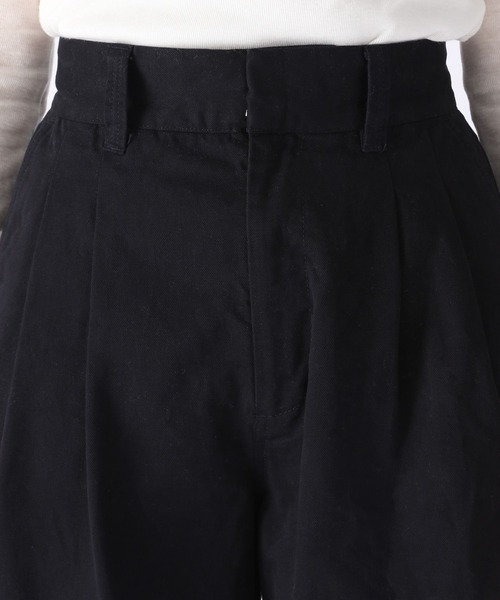 niko and...(ニコアンド)の「チノワイドタックパンツ(その他パンツ・レディース・ネイビー/ベージュ/オフホワイト・MEDIUM/LARGE)」の13枚目の写真