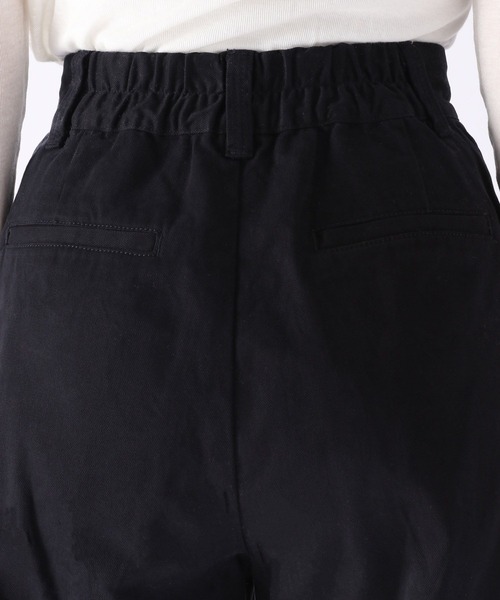 niko and...(ニコアンド)の「チノワイドタックパンツ(その他パンツ・レディース・ネイビー/ベージュ/オフホワイト・MEDIUM/LARGE)」の16枚目の写真