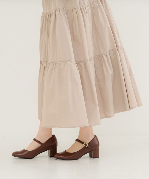 Newlyme（ニューリーミー）の「5cmヒール楽ちんストラップパンプス（パンプス・レディース・ブラック/クリアブラック/ブラウン/ホワイト・23.5cm/24cm/24.5cm/22.5cm/23cm/25cm/25.5cm）」の10枚目の写真