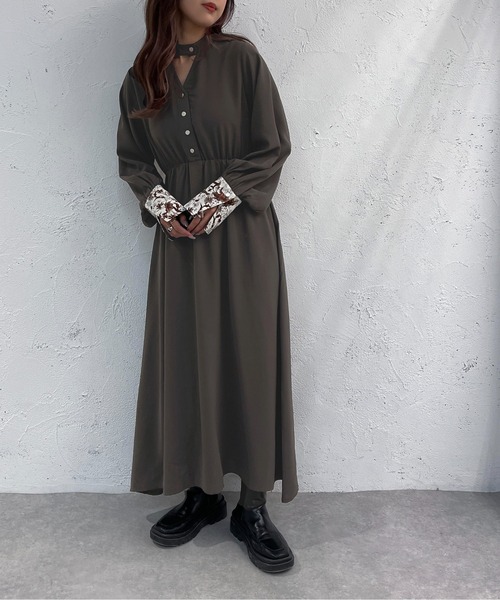 apres jour mignon(アプレジュールミニョン)の「袖ジャガードカッティングワンピース【ZOZOTOWN限定アイテム】(ワンピース・レディース・グレー/ブラック・X-LARGE/MEDIUM/SMALL)」の6枚目の写真