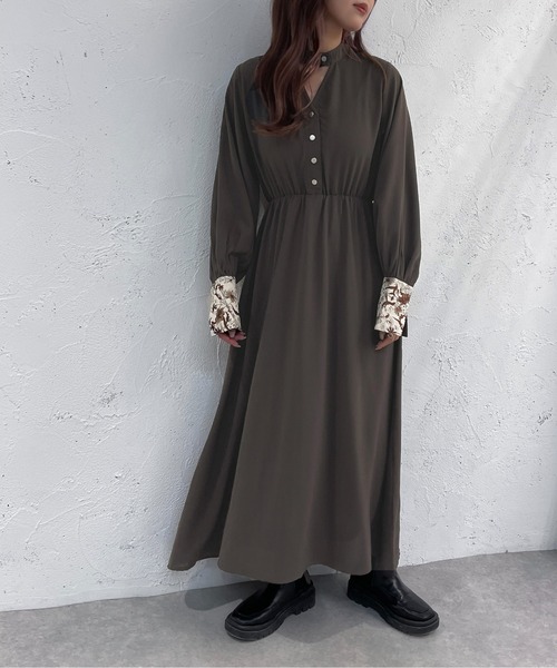 apres jour mignon(アプレジュールミニョン)の「袖ジャガードカッティングワンピース【ZOZOTOWN限定アイテム】(ワンピース・レディース・グレー/ブラック・X-LARGE/MEDIUM/SMALL)」の4枚目の写真