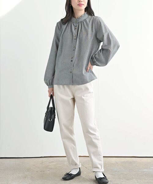 rps（アールピーエス）の「デニムテーパードパンツ（デニムパンツ・レディース・アイボリー/ブルー・M/L）」の12枚目の写真