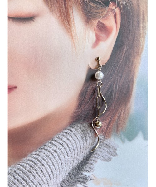 tone(トーン)の「【As】アシメチェーン ロング イヤリング(ニッケルフリー)(MA)(イヤリング・メンズ・シルバー系その他2/ゴールド系その他2/シルバー/ゴールド/ゴールド系その他3/シルバー系その他3・FREE)」の13枚目の写真