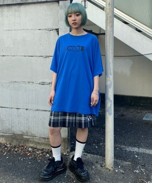 Candy Stripper(キャンディストリッパー)の「ASTRO PEPE BIG Tシャツ(Tシャツ/カットソー・レディース・ブラック/オフホワイト/ブルー・2)」の12枚目の写真