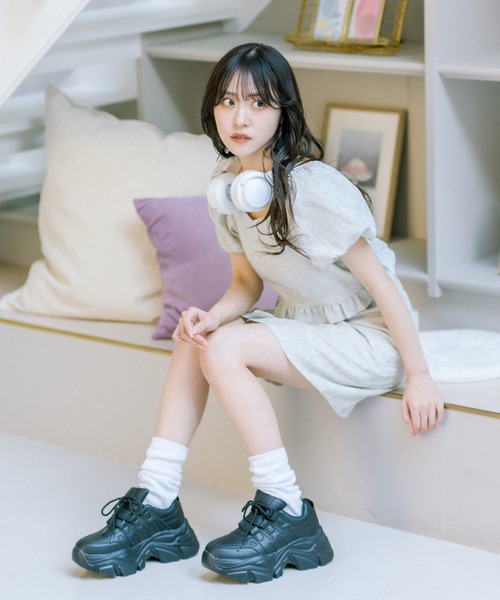 OLIVE des OLIVE（オリーブデオリーブ）の「little orun バルーン袖ブラウス（シャツ/ブラウス・レディース・レッド/サックスブルー/アイボリー・FREE）」の6枚目の写真