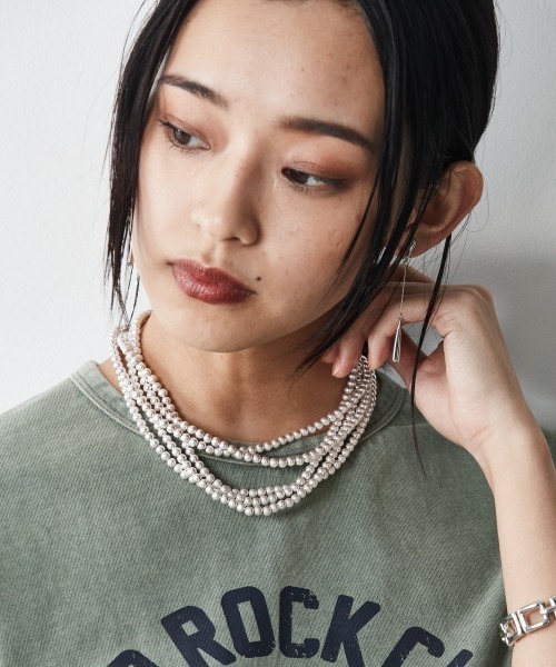 CHIC STYLE(シックスタイル)の「<大きいサイズ>スモーキーシルバーロングネックレス(長め設計) シックスタイル(ネックレス・レディース・シルバー系・FREE)」の21枚目の写真