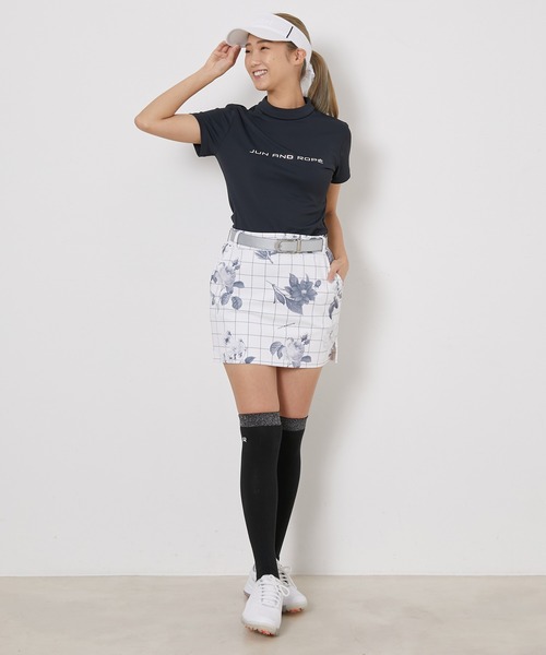 JUN&ROPE'(ジュンアンドロペ)の「【UV】【接触冷感】【防透】シルバーロゴ半袖モックプルオーバー(Tシャツ/カットソー・レディース・ブラック/ホワイト/レッド/イエロー・S/M/L)」の17枚目の写真